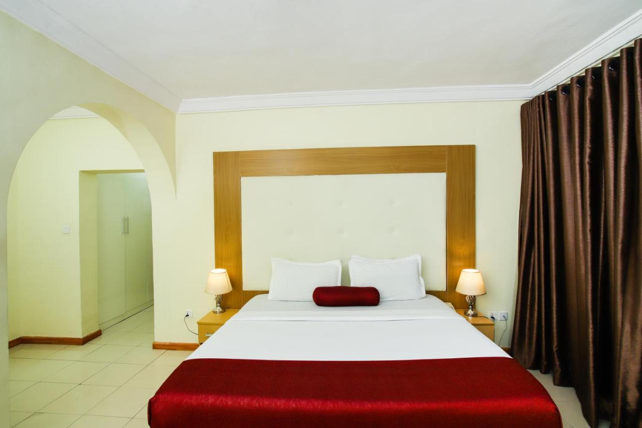 Chateux De Atlantique Hotel Aliayabiagba 外观 照片