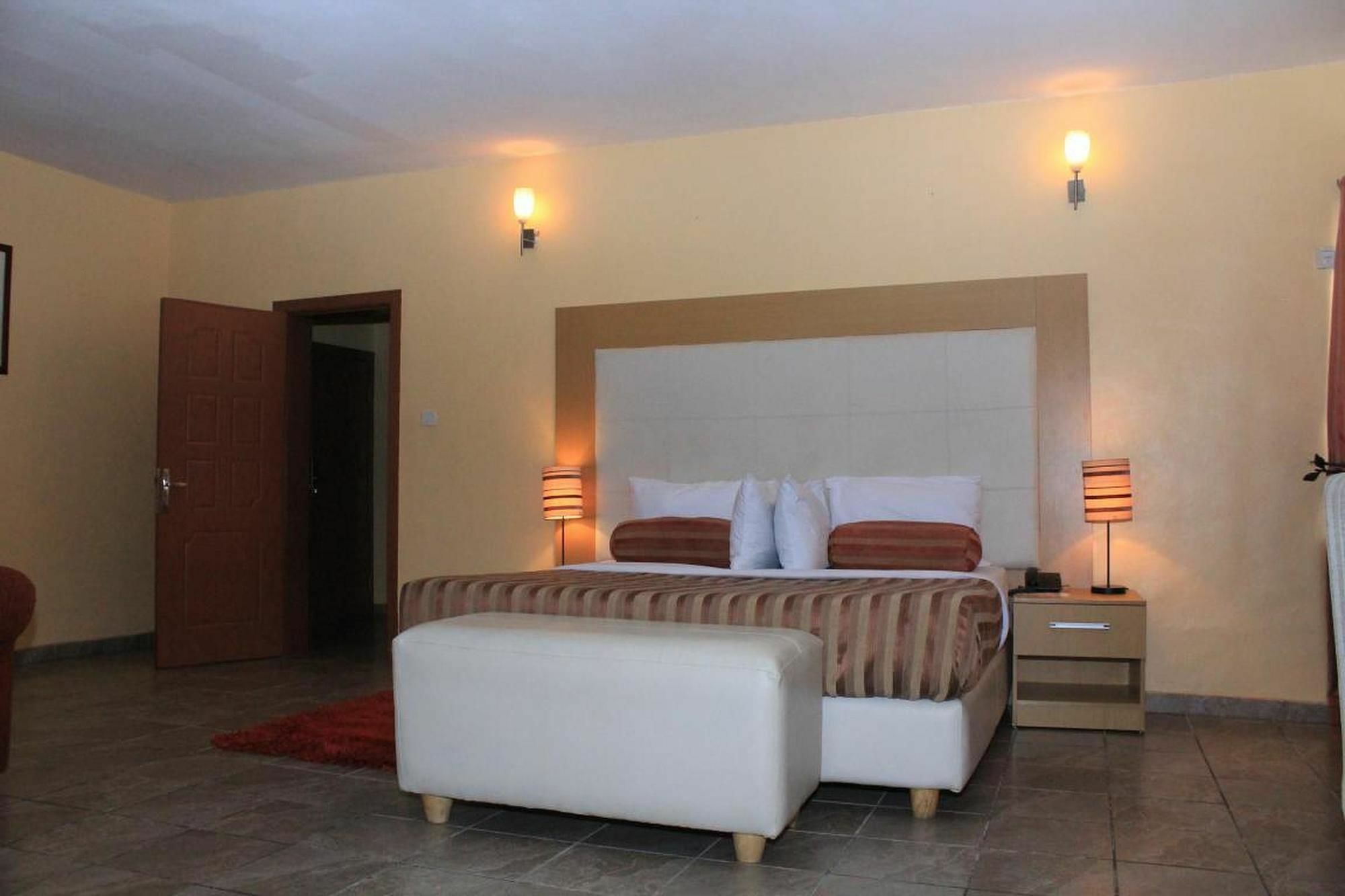 Chateux De Atlantique Hotel Aliayabiagba 外观 照片